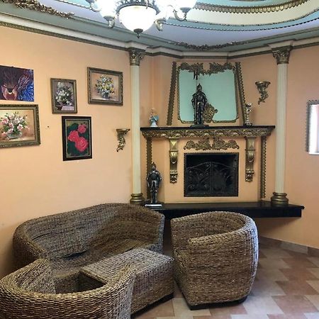 Hotel Nikolet Мукачево Екстер'єр фото
