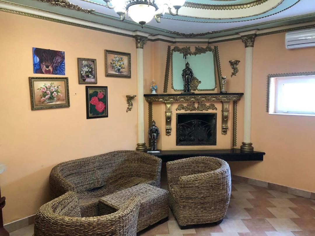 Hotel Nikolet Мукачево Екстер'єр фото